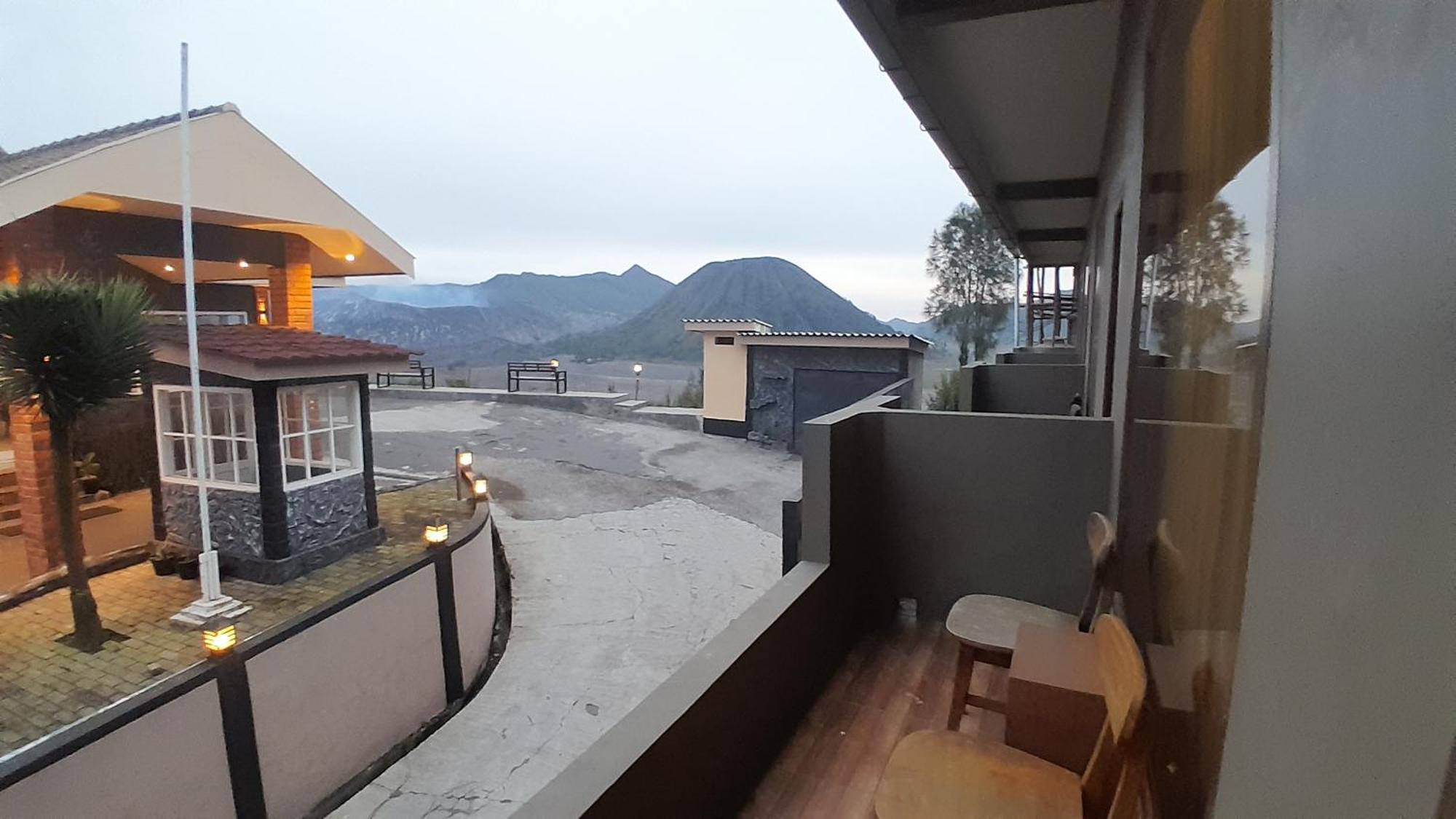 Sky View Bromo Guest House Ngadisari Buitenkant foto